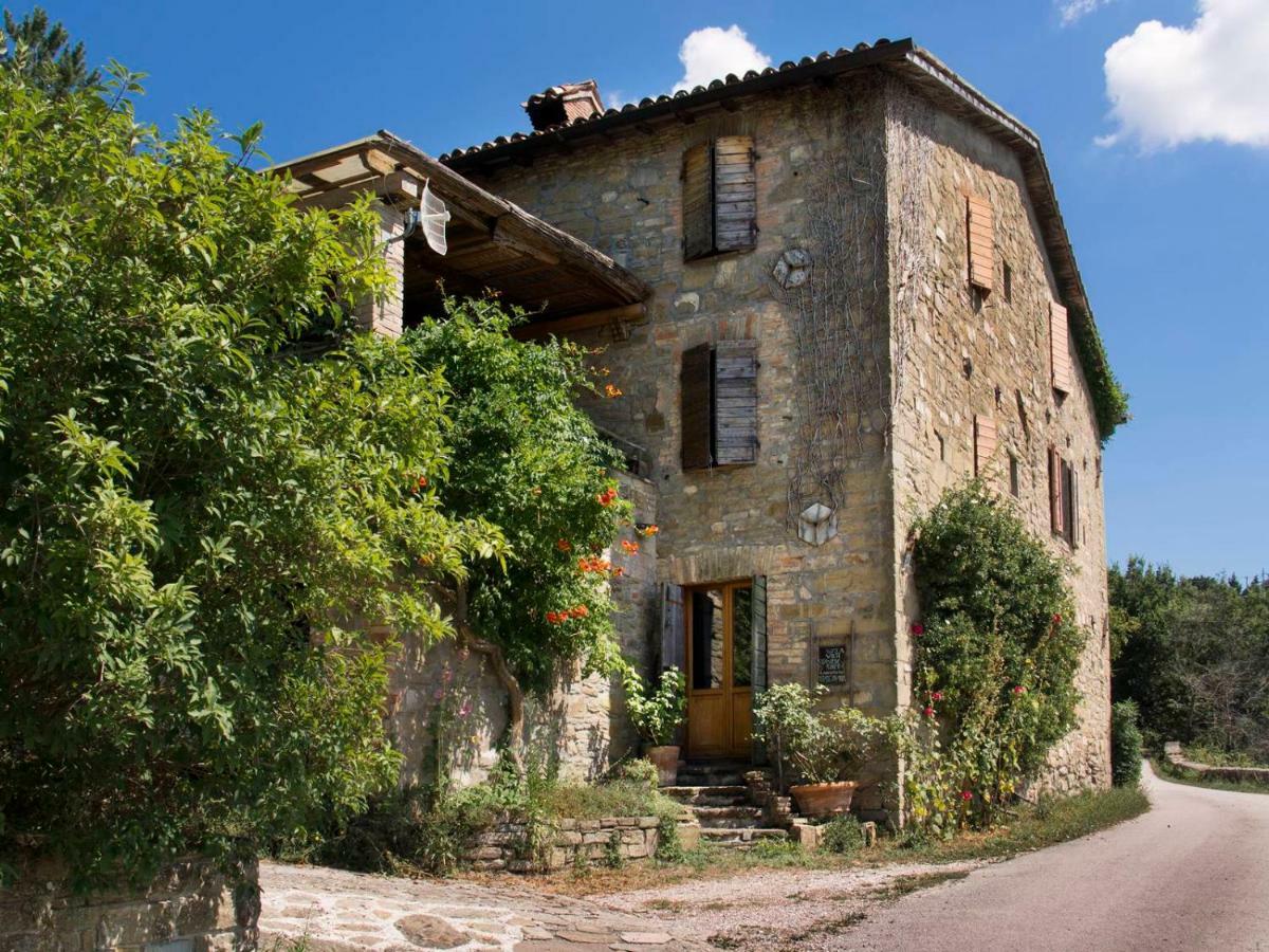 Casa La Valle, Gubbio, Frazione Santa Cristina Bed & Breakfast Екстериор снимка